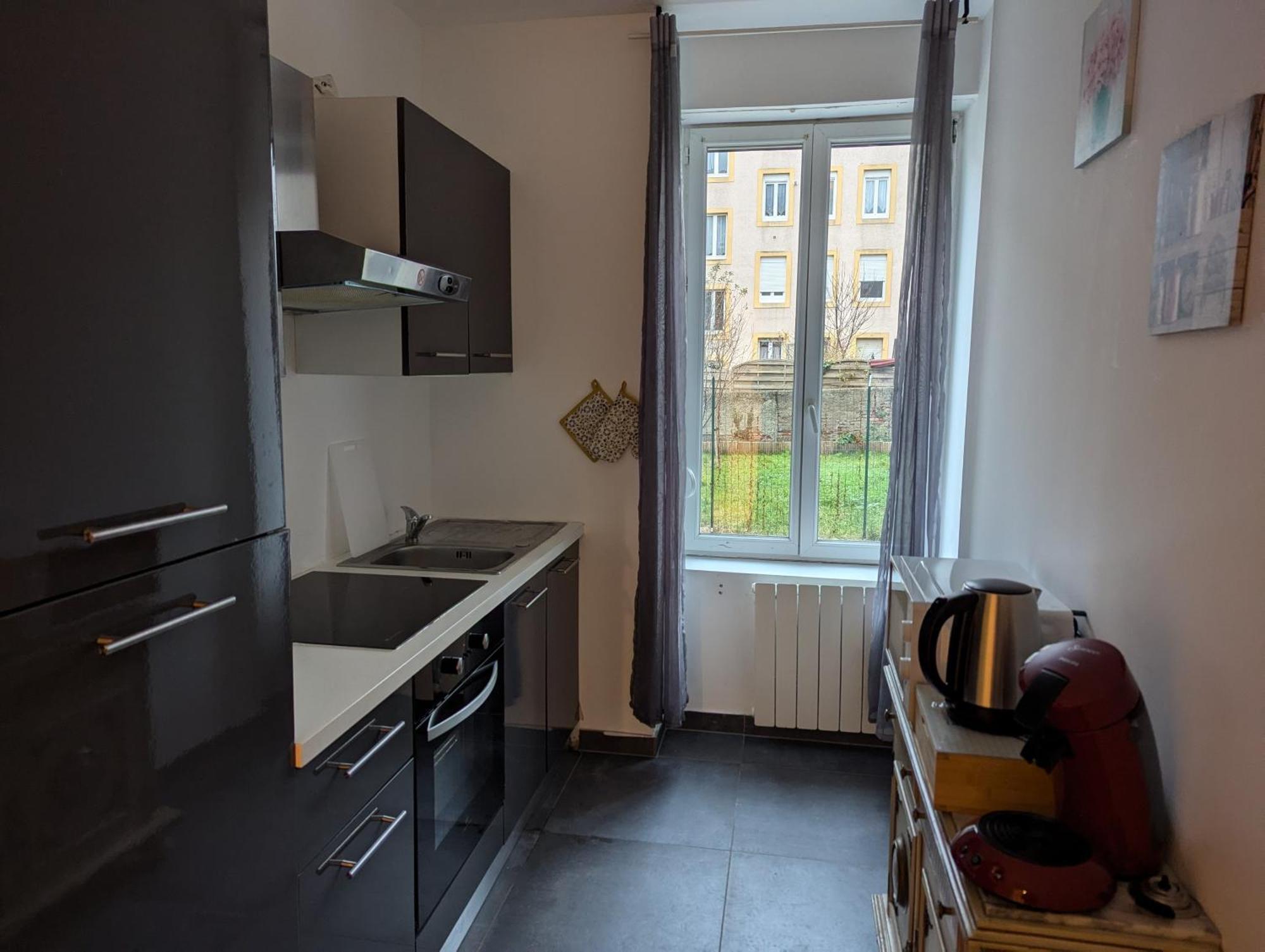 Le Vauban - Appartement 2 Chambres, Salon, Cuisine Equipee, Parking Et Wifi Gratuit Мюлуз Екстер'єр фото